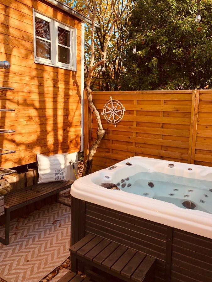 Zirkuswagen Mit Outdoor Whirlpool Und Garten Petershagen-Eggersdorf Luaran gambar