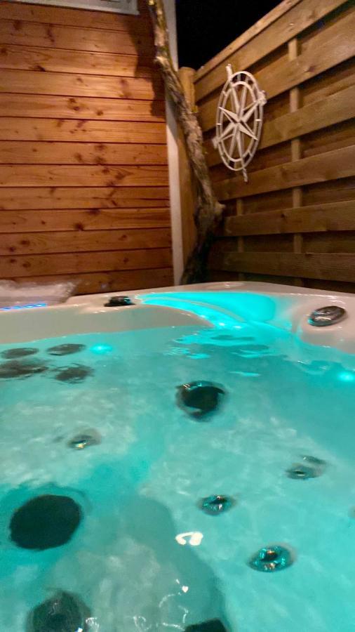 Zirkuswagen Mit Outdoor Whirlpool Und Garten Petershagen-Eggersdorf Luaran gambar